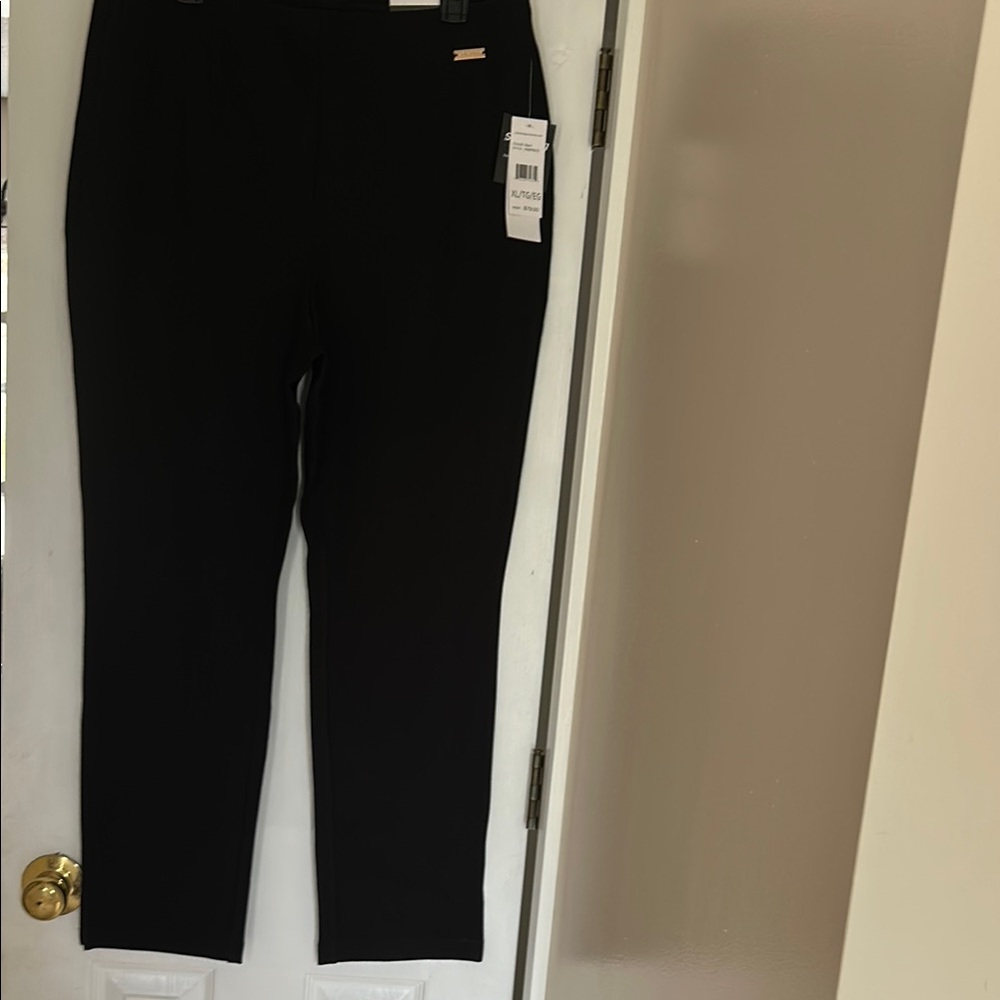 Rafaela The Slimming Black Pants